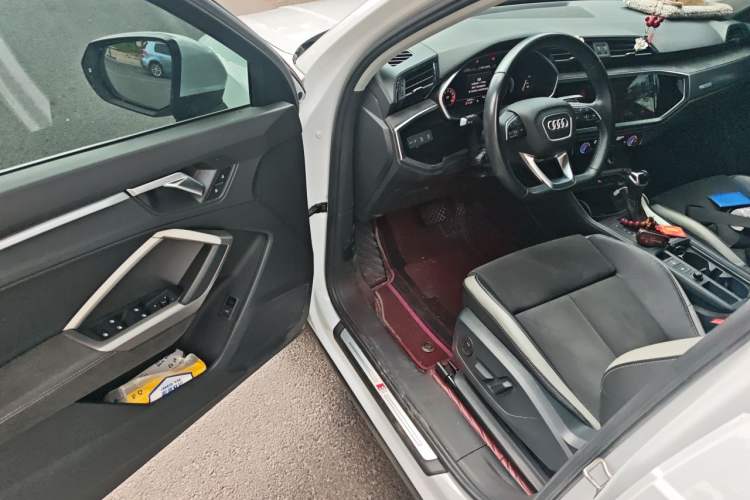 Used Audi Q3 2022 35 TFSI Fashion Dynamic Model Driver Seat