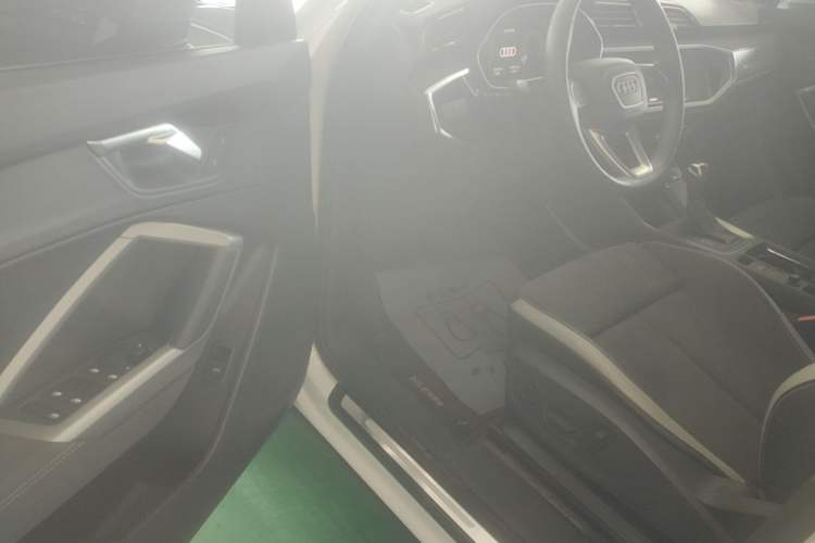 Used Audi Q3 2022 35 TFSI Progressive Dynamic Edition Driver Seat