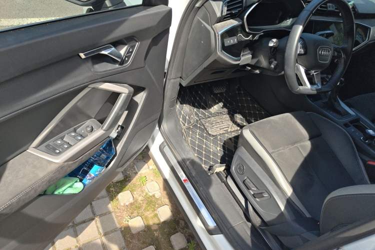 Used Audi Q3 2022 35 TFSI Fashion Dynamic Model Driver Seat