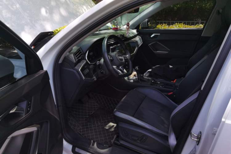 Used Audi Q3 2022 35 TFSI Fashion Dynamic Model Driver Seat