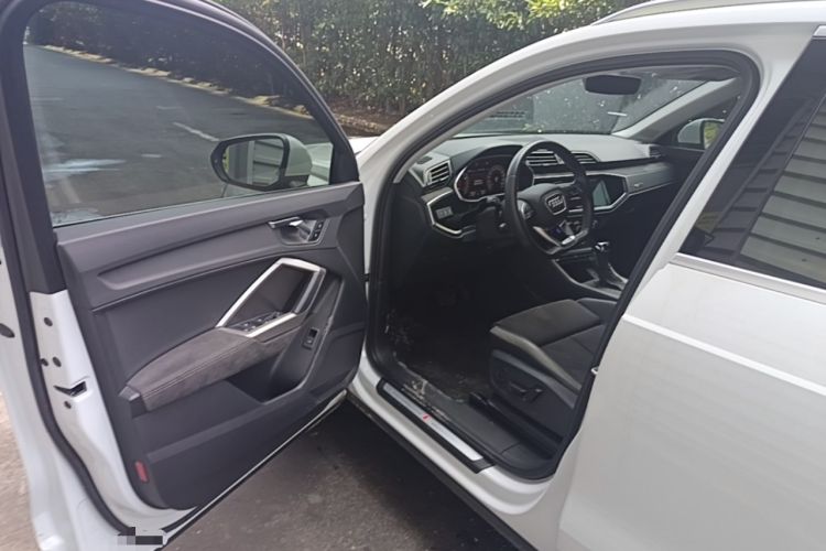 Used Audi Q3 2022 35 TFSI Fashion Dynamic Model Driver Seat
