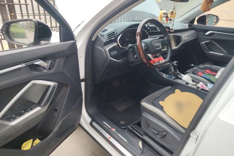 Used Audi Q3 2022 35 TFSI Fashion Dynamic Model Driver Seat