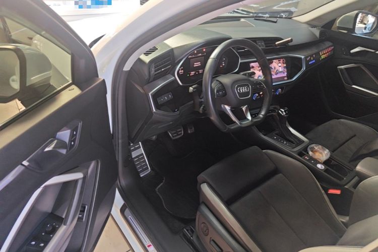 Used Audi Q3 2022 40 TFSI Fashion Dynamic Model Driver Seat