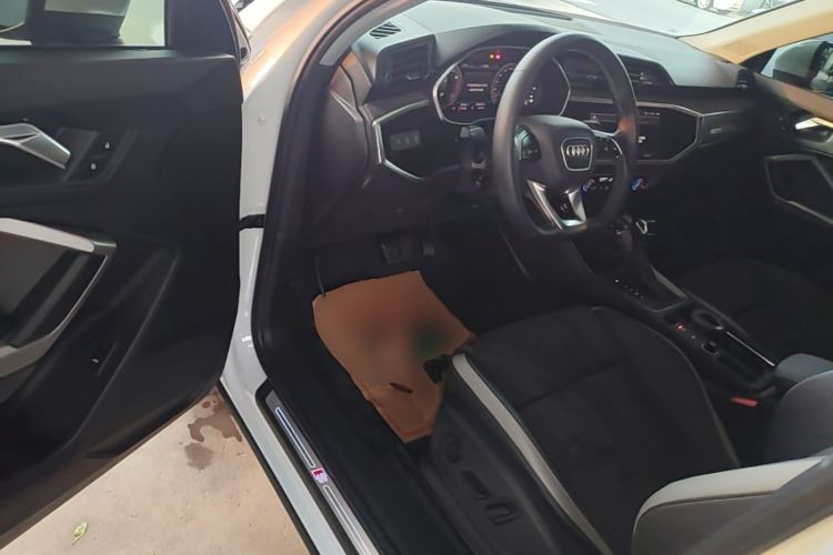 Used Audi Q3 2022 35 TFSI Fashion Dynamic Model Driver Seat