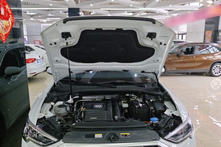 Used Audi Q3 2022 35 TFSI Fashion Dynamic Model Engine Bay
