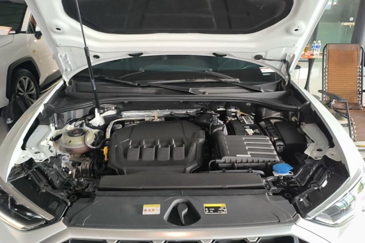 Used Audi Q3 2022 40 TFSI Fashion Dynamic Model Engine Bay