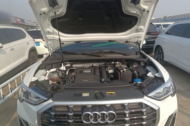 Used Audi Q3 2022 35 TFSI Fashion Dynamic Model Engine Bay