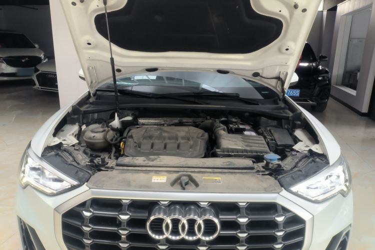 Used Audi Q3 2022 40 TFSI Fashion Dynamic Model Engine Bay