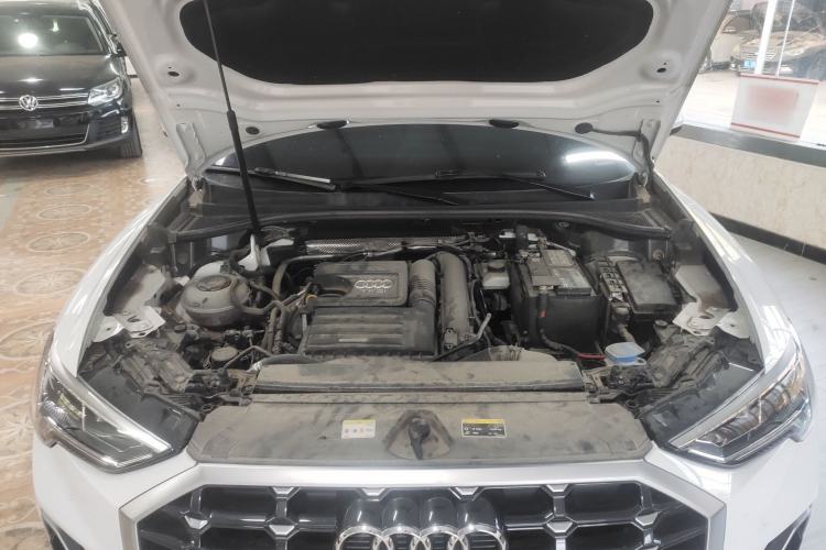 Used Audi Q3 2022 35 TFSI Fashion Dynamic Model Engine Bay