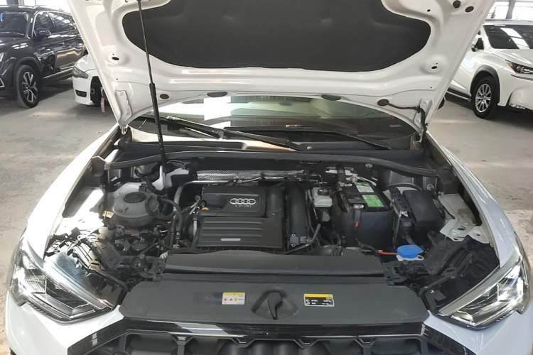Used Audi Q3 2022 35 TFSI Fashion Dynamic Model Engine Bay