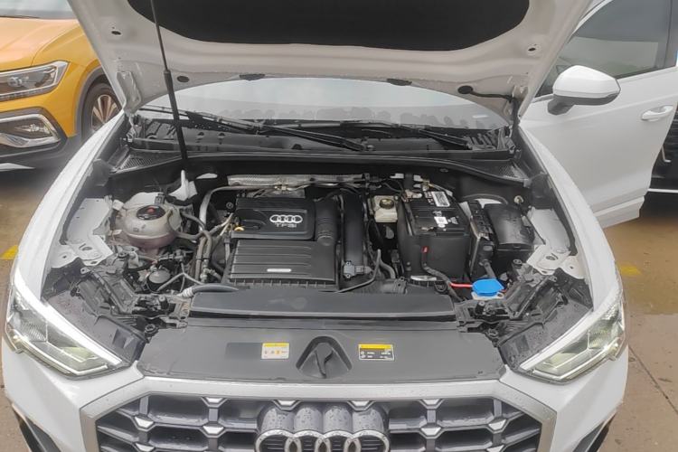 Used Audi Q3 2022 35 TFSI Fashion Dynamic Model Engine Bay