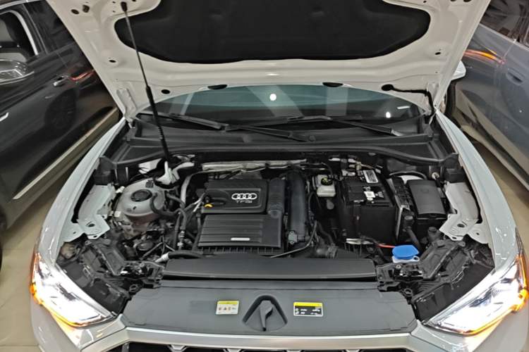 Used Audi Q3 2022 35 TFSI Progressive Dynamic Edition Engine Bay