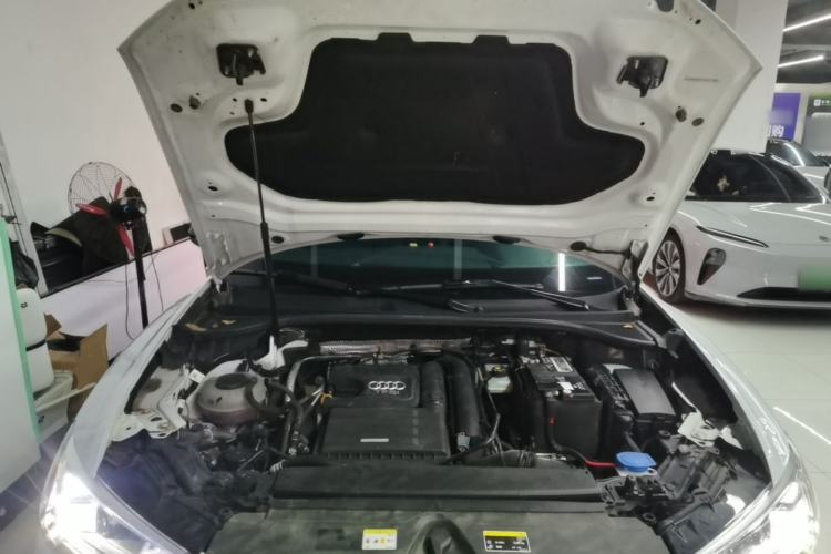 Used Audi Q3 2022 35 TFSI Fashion Dynamic Model Engine Bay