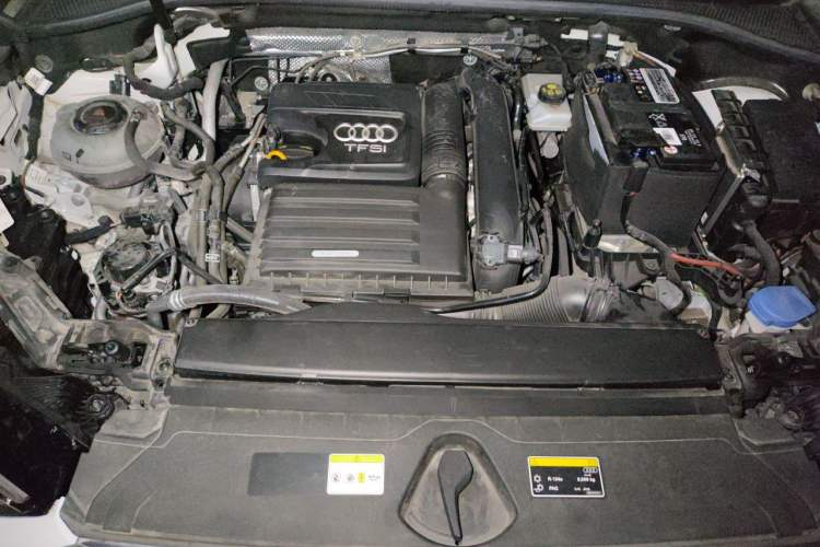 Used Audi Q3 2022 35 TFSI Fashion Dynamic Model Engine Bay