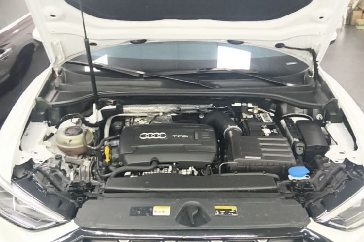 Used Audi Q3 2022 45 TFSI quattro Fashion Dynamic Model Engine Bay