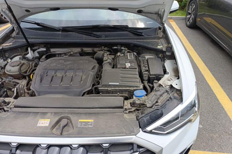 Used Audi Q3 2022 35 TFSI Fashion Dynamic Model Engine Bay Left