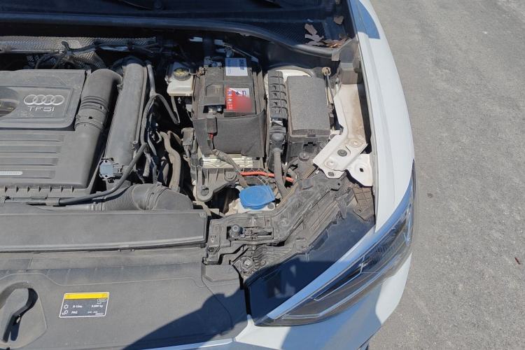 Used Audi Q3 2022 35 TFSI Progressive Dynamic Edition Engine Bay Left