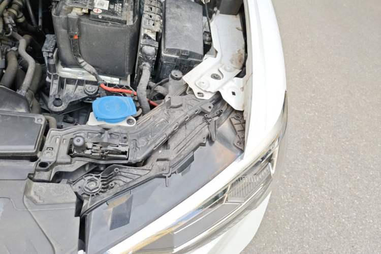 Used Audi Q3 2022 35 TFSI Fashion Dynamic Model Engine Bay Left