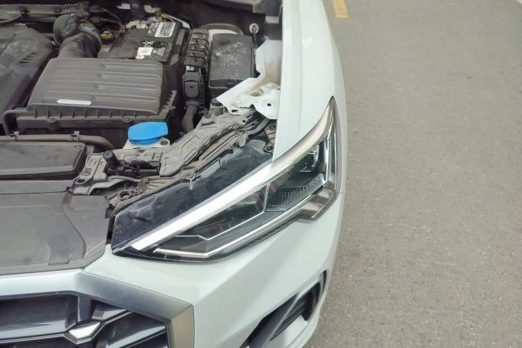 Used Audi Q3 2022 40 TFSI Fashion Dynamic Model Engine Bay Left
