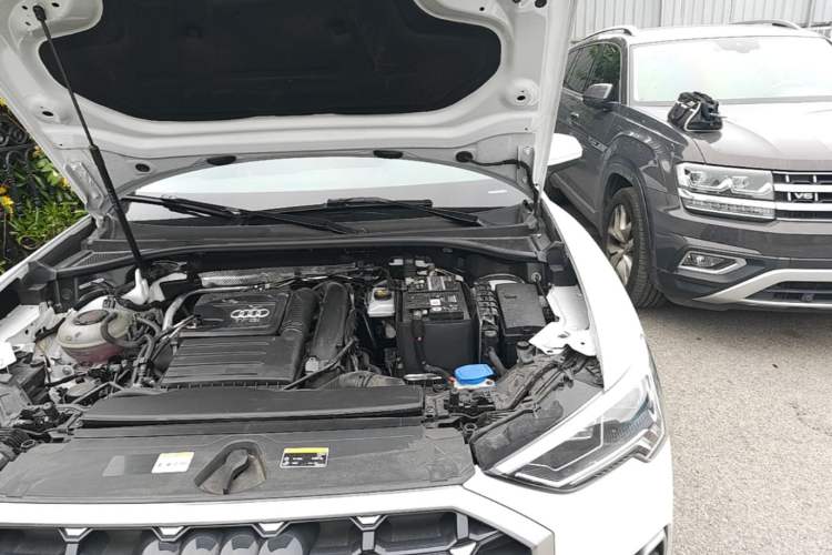 Used Audi Q3 2022 35 TFSI Fashion Dynamic Model Engine Bay Left