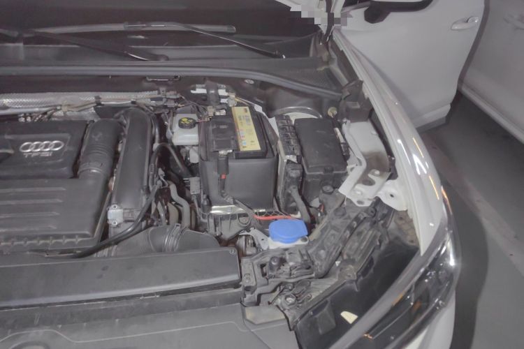 Used Audi Q3 2022 35 TFSI Fashion Dynamic Model Engine Bay Left