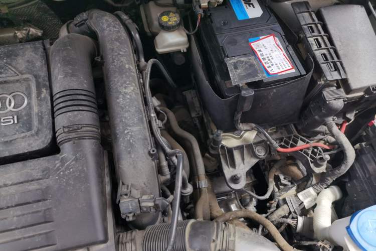 Used Audi Q3 2022 35 TFSI Fashion Dynamic Model Engine Bay Left