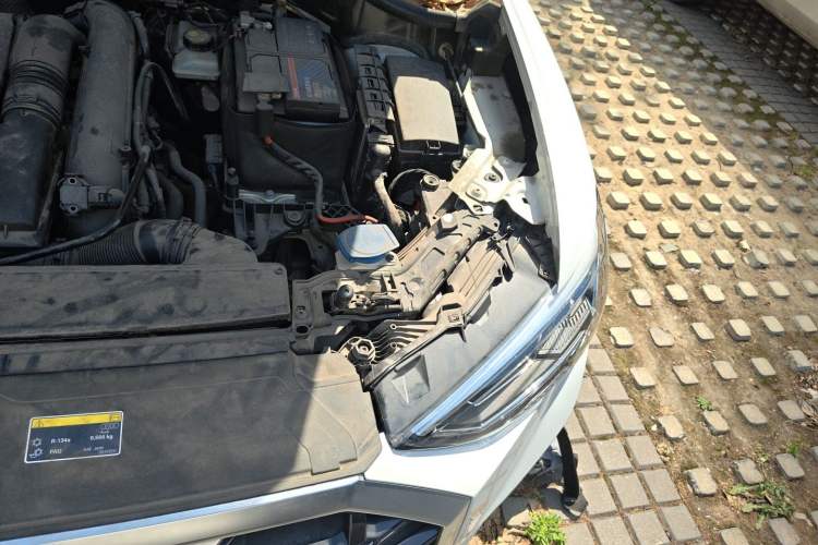Used Audi Q3 2022 35 TFSI Fashion Dynamic Model Engine Bay Left