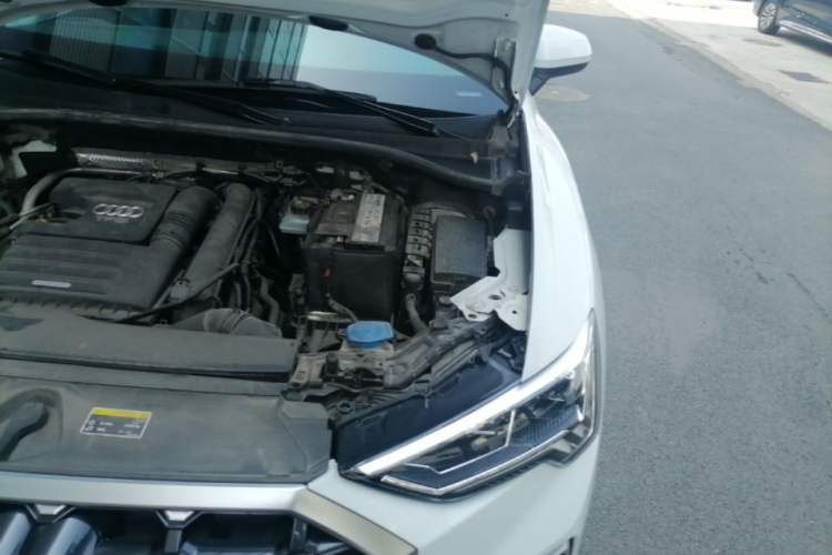 Used Audi Q3 2022 35 TFSI Fashion Dynamic Model Engine Bay Left