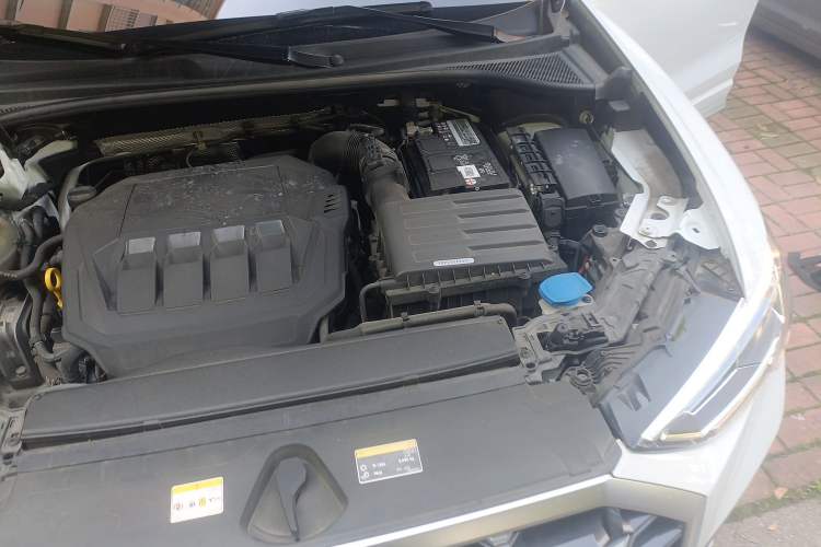 Used Audi Q3 2022 40 TFSI Fashion Dynamic Model Engine Bay Left