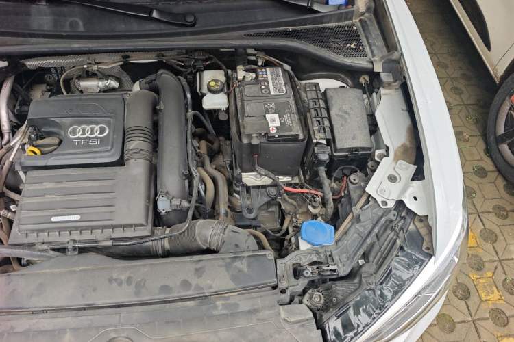 Used Audi Q3 2022 35 TFSI Progressive Dynamic Edition Engine Bay Left