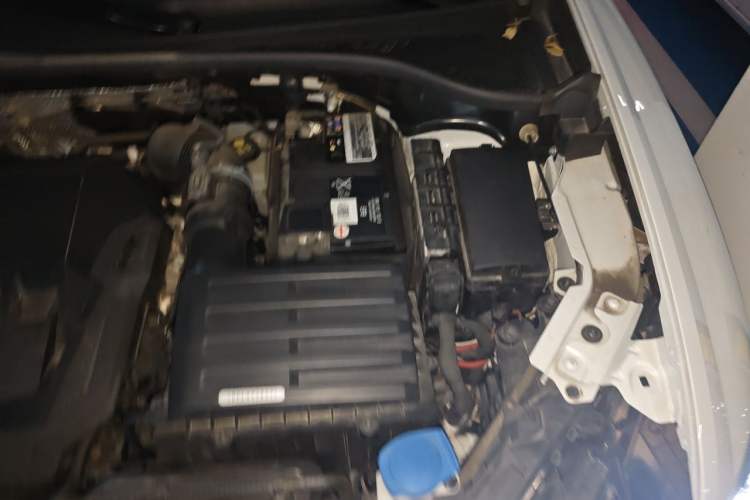 Used Audi Q3 2022 40 TFSI Fashion Dynamic Model Engine Bay Left