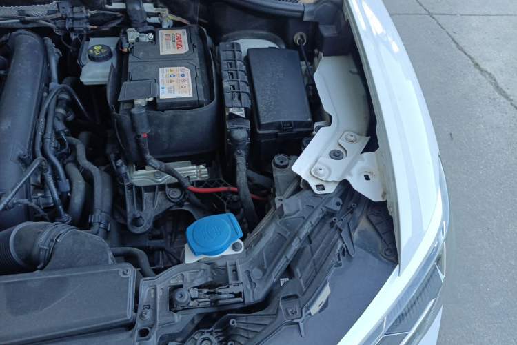 Used Audi Q3 2022 35 TFSI Fashion Dynamic Model Engine Bay Left