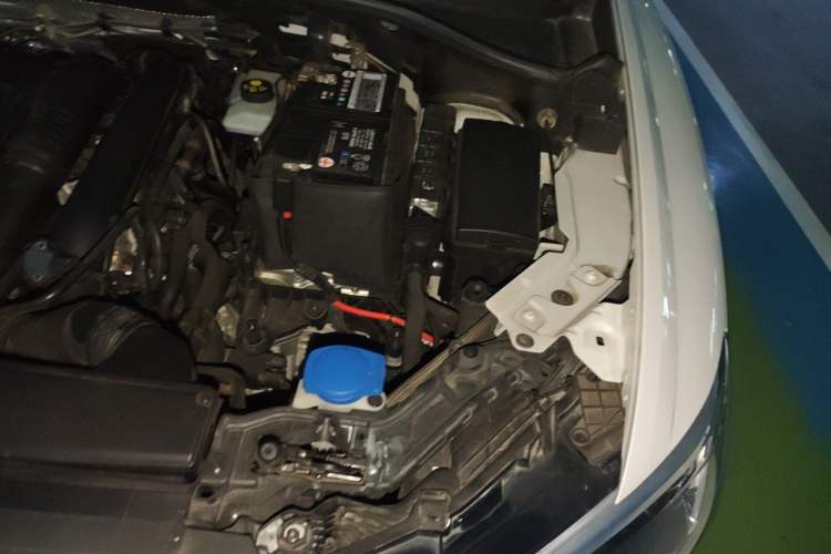 Used Audi Q3 2022 35 TFSI Fashion Dynamic Model Engine Bay Left