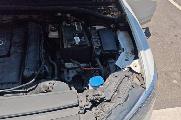 Used Audi Q3 2022 35 TFSI Progressive Dynamic Edition Engine Bay Left