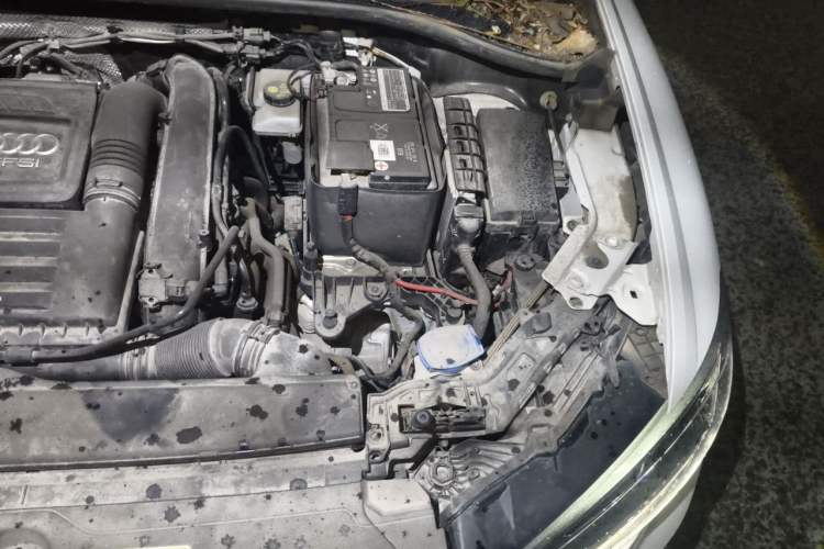 Used Audi Q3 2022 35 TFSI Fashion Dynamic Model Engine Bay Left