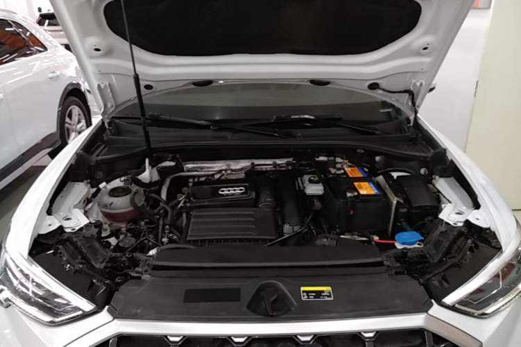 Used Audi Q3 2022 35 TFSI Fashion Dynamic Model Engine Bay