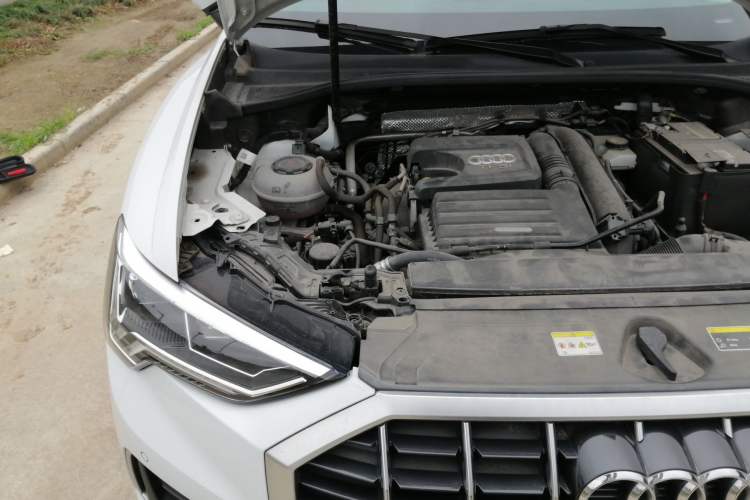 Used Audi Q3 2022 35 TFSI Fashionable and Elegant Model Engine Bay Right