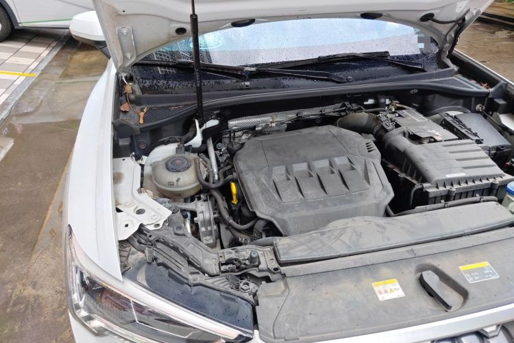 Used Audi Q3 2022 40 TFSI Fashion Dynamic Model Engine Bay Right