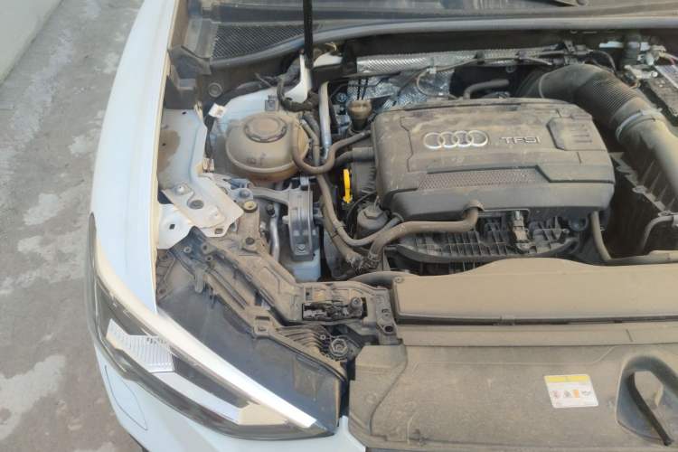 Used Audi Q3 2022 45 TFSI quattro Fashion Dynamic Model Engine Bay Right