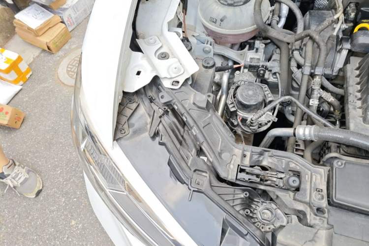 Used Audi Q3 2022 35 TFSI Fashion Dynamic Model Engine Bay Right