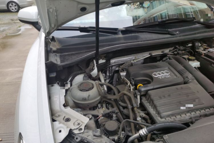 Used Audi Q3 2022 35 TFSI Fashion Dynamic Model Engine Bay Right