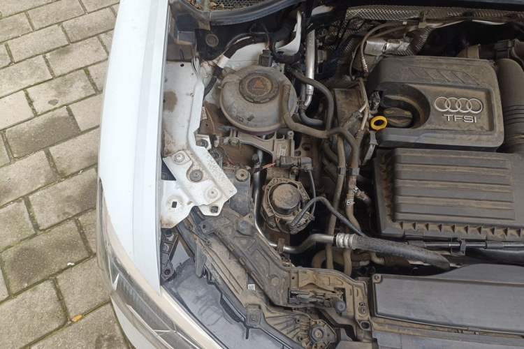 Used Audi Q3 2022 35 TFSI Progressive Dynamic Edition Engine Bay Right