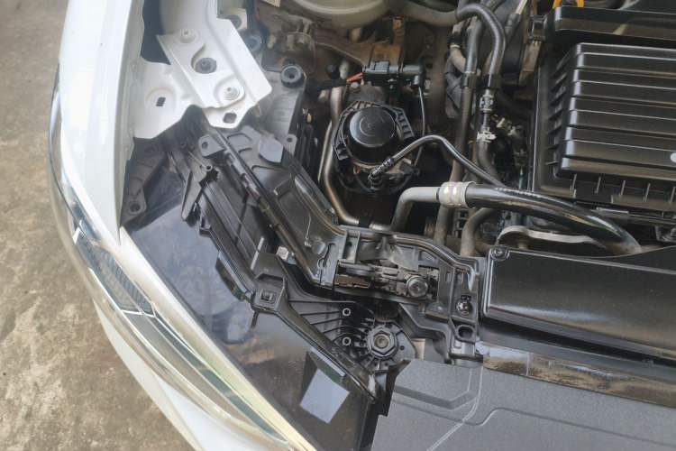 Used Audi Q3 2022 35 TFSI Progressive Dynamic Edition Engine Bay Right