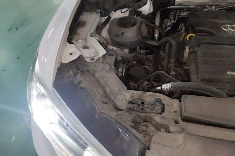 Used Audi Q3 2022 35 TFSI Fashion Dynamic Model Engine Bay Right