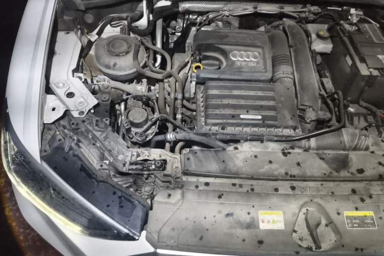Used Audi Q3 2022 35 TFSI Fashion Dynamic Model Engine Bay Right