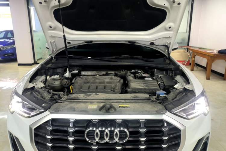 Used Audi Q3 2022 40 TFSI Fashion Dynamic Model Engine Bay