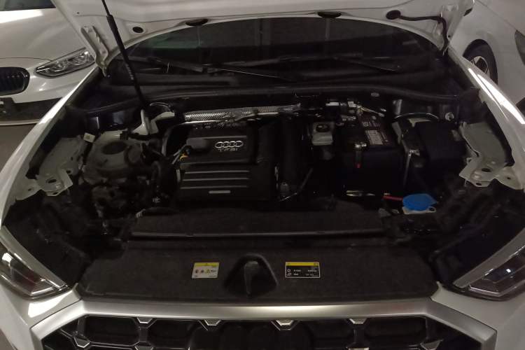 Used Audi Q3 2022 35 TFSI Fashion Dynamic Model Engine Bay