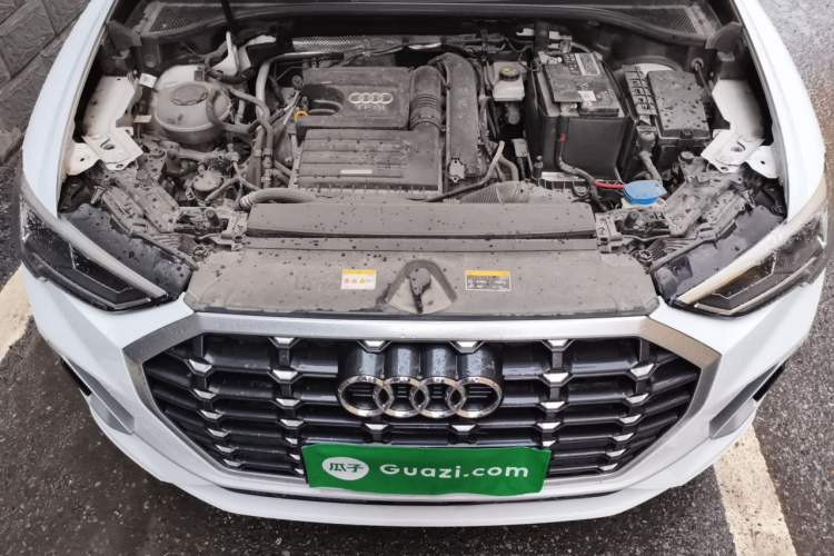 Used Audi Q3 2022 35 TFSI Fashion Dynamic Model Engine Bay