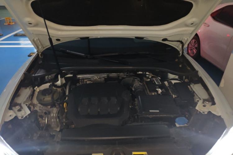 Used Audi Q3 2022 40 TFSI Fashion Dynamic Model Engine Bay