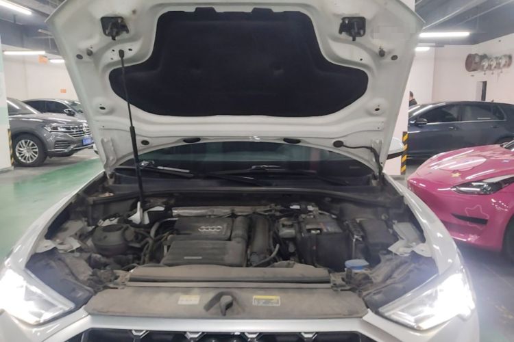 Used Audi Q3 2022 35 TFSI Fashion Dynamic Model Engine Bay